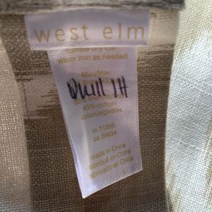 West elm curtains 48 “ x 96 “. Like new. 4 panels